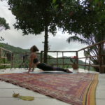 Interview: Kim (36) volgde een yoga-opleiding in Thailand