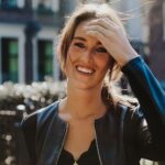 Zij verdient een ton: Lady Lawyer Sharon de Rooij